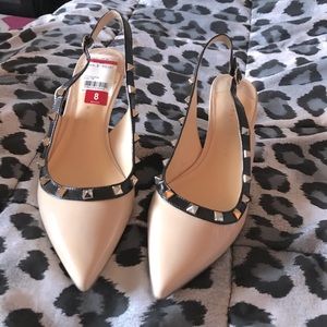 NEW Lucirene studded nude patent heels Sz 8